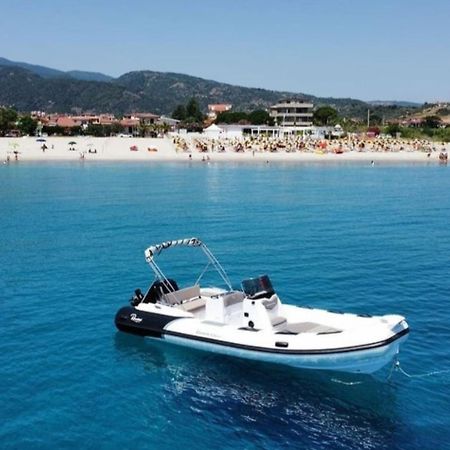 Freedom Village Soverato Marina Bagian luar foto